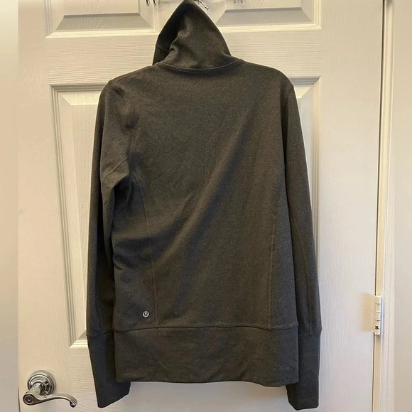 ! LULULEMON In Stride Jacket Sweatshirt  Zip Up Gray size 8 - Picture 3 of 7